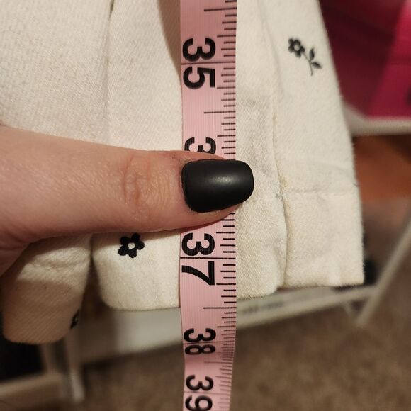 J. Crew White and Black Dainty Floral Straight Leg Crop Jeans - Picture 11 of 11